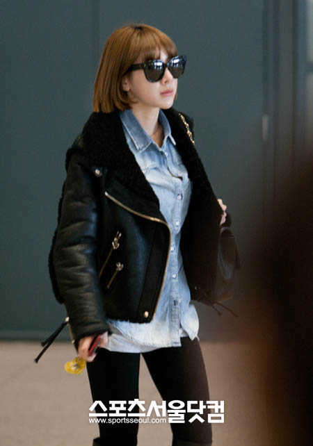 ▲ 인천공항을 통해 입국하는 서인영 <사진=배정한 기자>