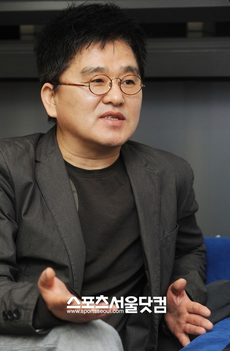 ▲홍승성 대표가 20년 경력 중 가장 인상 깊었던 연습생으로 비를 꼽으며 칭찬을 아끼지 않고 있다./사진=노시훈 기자