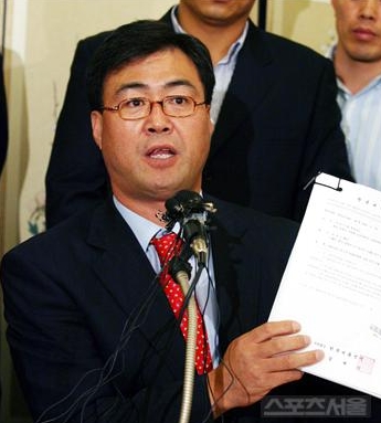 ▲ 2006년 이만기는 연맹으로부터 제명 조치를 받았다