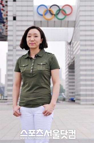 ▲오륜기와 잘 어울리는 전이경의 힘찬 행보를 기대한다