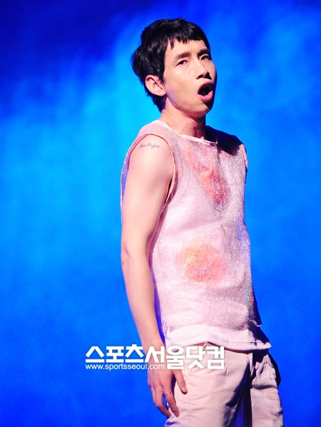 ▲ 배우 봉태규가 뮤지컬에 첫 도전하며 느낀 어려움을 토로했다./ 배정한 기자