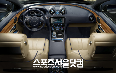 ▲ 재규어 올 뉴 XJ 내부