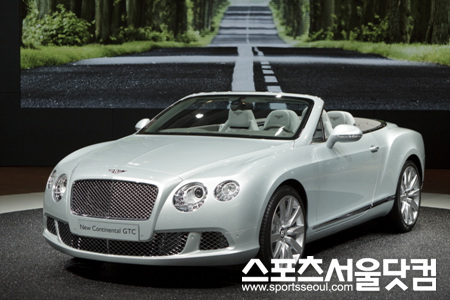 ▲ 벤틀리 뉴 컨티넨탈 GTC
