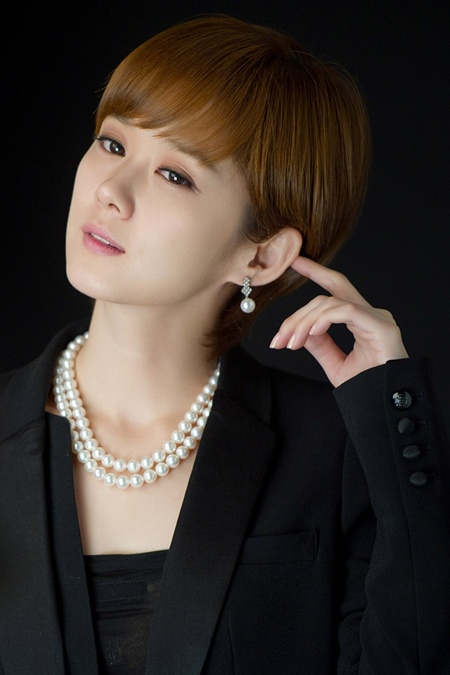 ▲배우 장나라가 중국 대표 진주기업 모델로 나섰다./장나라 소속사 제공