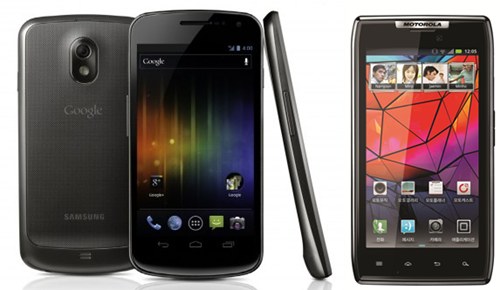 ▲ 갤럭시 넥서스(왼쪽)와 모토로라 레이저