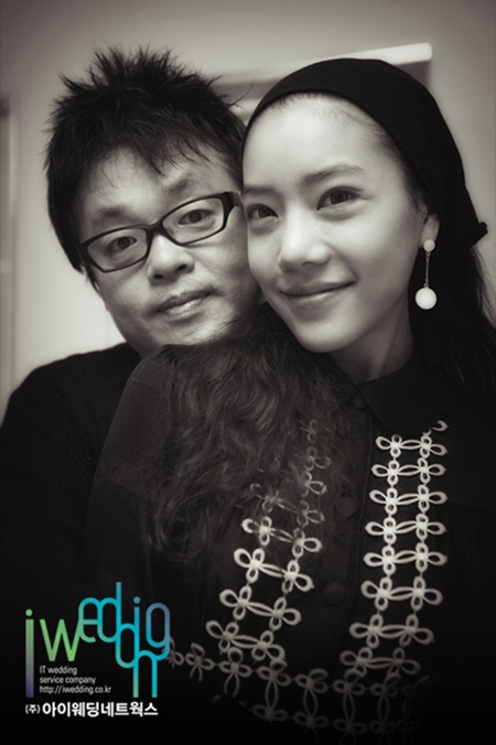 ▲22일 결혼하는 작곡가 김형석-배우 서진호 커플/아이웨딩네트웍스 제공