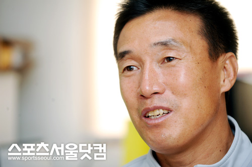 ▲ 하석주는 1990년대 축구 대표팀의 핵심으로 활약하며 두 번의 월드컵을 경험했다.