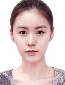 ▲원조 걸그룹 베이비복스의 멤버였던 간미연여권사진 또한 빼어난 미모를 자랑하고 있다.