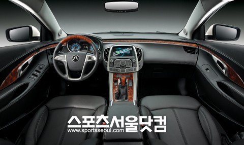 ▲ 한국지엠 알페온 이어시스트 내부