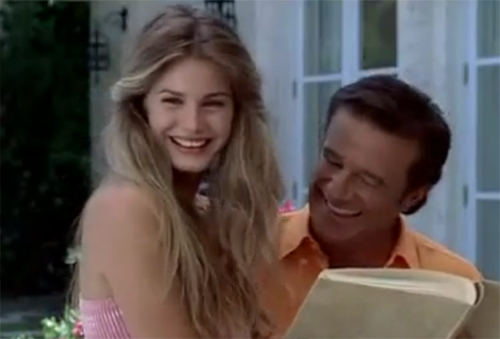 ▲모델 바네사 헤슬러(왼쪽)가 카다피 아들 무타심과 교제 사실을 고백해 해고당했다./유투브 영상 캡처