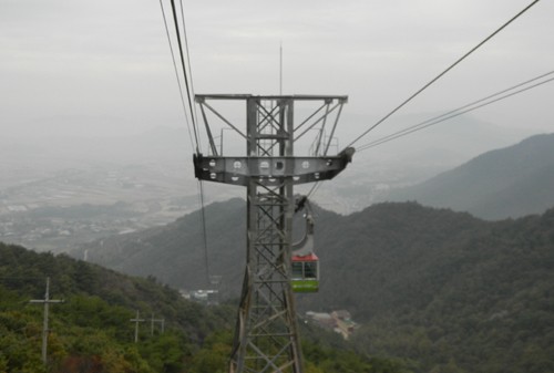 ▲국내에서 가장 긴 두륜산 케이블카. 땅끝 해남 여행에서 빼놓을 수 없는 명소로 자리잡았다.