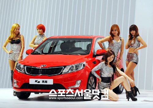 ▲ 기아자동차가 광저우 모터쇼에서 선보인 K2 5도어