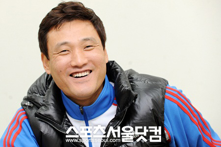 ▲ 인터뷰 내내 가감없는 답변으로 즐거움을 선사한 윤경신