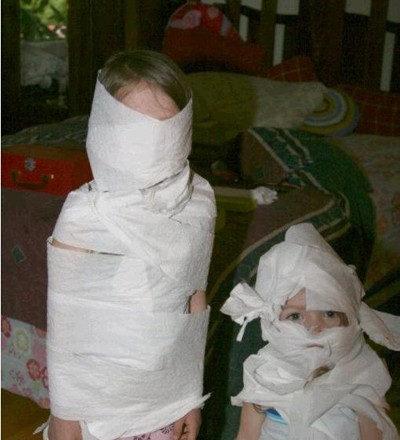 ▲서양 아이들의 다양한 말썽들이 네티즌들의 눈길을 끌고 있다. /사진=인터넷 캡처