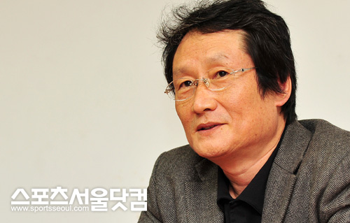 ▲ 혁신과 통합과 국민의 명령을 이끌고 있는 문성근 대표는 지난 29일 저녁 <더팩트>과 진행한 인텨뷰에서 배우에서 운동가로 변신해 제2의 인생을 살고 있는 것과 아버지 문익환 목사에 대해 회고했다. /문병희 기자