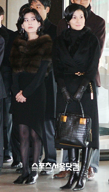 ▲신년 하례식에 참석한 호텔신라 이부진 사장과 제일모직 이서현 부사장. /박정훈 인턴기자