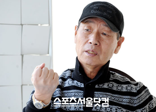 ▲ 김성근 감독은 한국 사회에 대한 따끔한 충고의 메시지도 잊지 않았다.