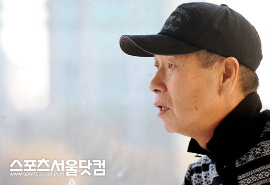 ▲자신의 야구론에 대한 이야기를 할 때에는 진지한 모습을 보인 김성근 감독.