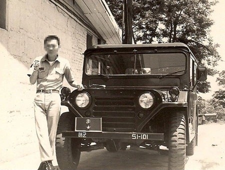 ▲활동을 재개한 타진요 운영자 왓비컴즈가 자신이라며 공개한 사진/인터넷 화면 캡처