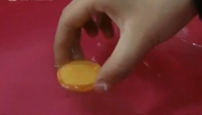 ▲ 가짜달걀 제조 과정 동영상 캡처