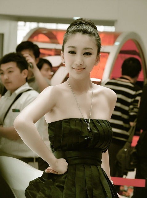 ▲ 싱가포르항공 승무원 출신 창이쟈오 / 중국 포털사이트