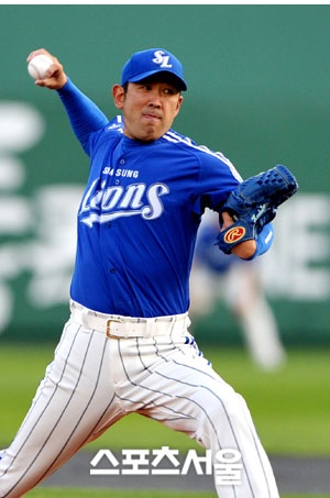 ▲2011시즌 삼성 라이온즈에서 뛴 카도쿠라 켄