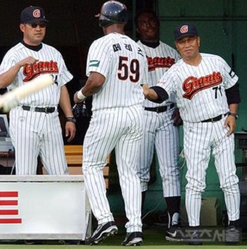 ▲ 롯데 시절 이대호와 인연은 잊을 수 없다는 백인천.