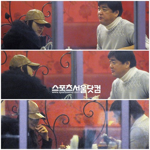 ▲ 강남의 쌀국수 집에서 담소를 나누며 식사 중인 수애-정태원 커플./배정한 기자