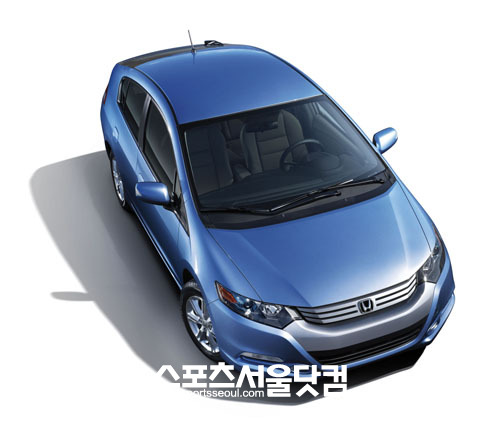 ▲ 혼다코리아가 하이브리드 카 인사이트를 8일 홈쇼핑을 통해 판매한다.