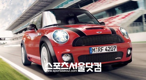 ▲ 9일 BMW 코리아는 승용차 미니에서 제작결함이 발견돼 자발적 리콜을 실시했다.