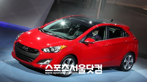 ▲  현대자동차가 2012 시카고 모터쇼에서 엘란트라 GT(i30)를 북미 최초로 공개했다.