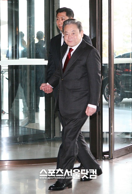 ▲ 이맹희씨가 동생 이건희 삼성전자 회장에 7000억원에 달하는 상속 소송을 냈다.