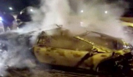 ▲ 람보르기니가 아반떼를 들이 받고 전소했다./사진출처 온라인 게시판