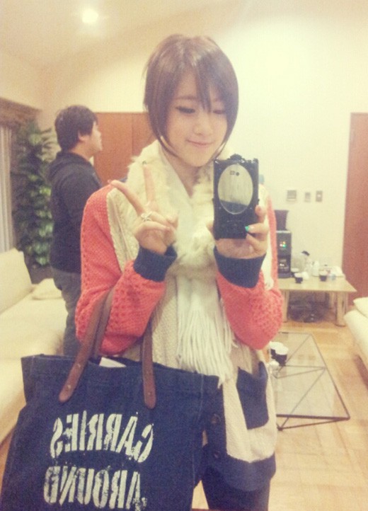 ▲티아라 은정이 일본에서 일정을 소화하던 중 자신의 사진을 찍어 근황을 알렸다./은정 트위터