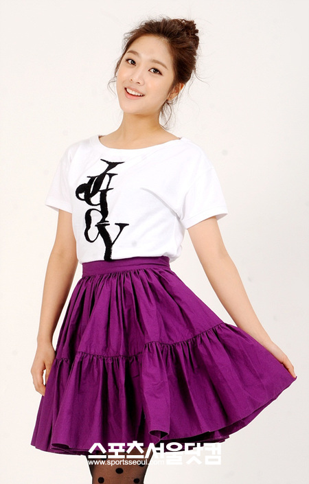 ▲ 깜찍한 포즈로 발랄한 매력을 발산한 조보아.