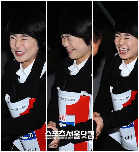 ▲유권자들의 표심을 사로잡는 새누리당 손수조 후보의 눈웃음 3종세트.