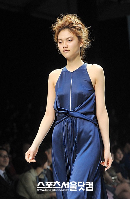 ▲손정완 패션쇼 ‘SON JUNG WAN’.