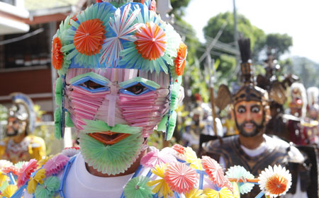 ▲빨대, 엄청 많이 썼어요