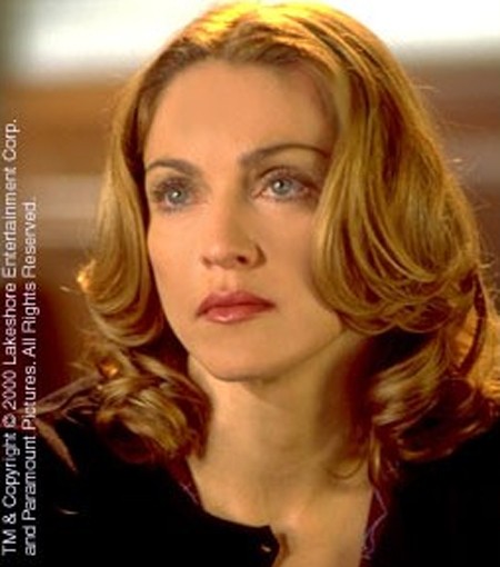 ▲마돈나가 딸 루데스 레온의 흡연 사실에 분노했다. /영화 넥스트 베스트 씽스틸컷