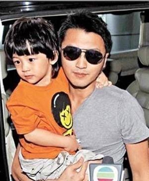 ▲배우 셰팅펑(오른쪽)과 아들 루카스./포털 바이두