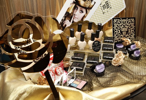 ▲ 안나수이가  ‘울트라 라이트 베이스 라인’을 출시한다.