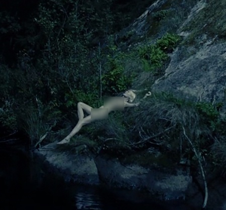 영화 멜랑콜리아에서 파격적인 전라 노출을 감행한 커스틴 던스트./영화사 날개 제공