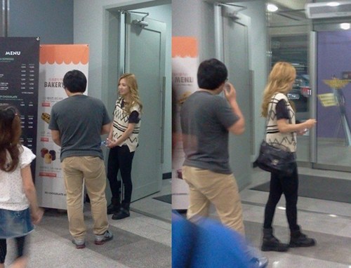 효연의 실물 사진이 공개되자 네티즌들이 높은 관심을 보였다./온라인 커뮤니티 캡처