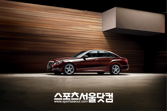 메르세데스-벤츠 E 300 BlueEFFICIENCY