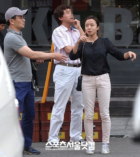 여보, 우리 저기 떡볶이 먹으러 가요!