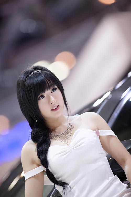 부산모터쇼를 빛낸 레이싱모델 황미희.