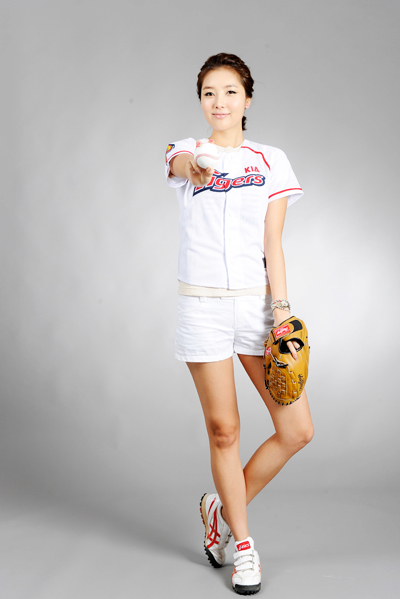 실력과 미모를 겸비한 시구의 여왕 이수정. / 배정한 기자