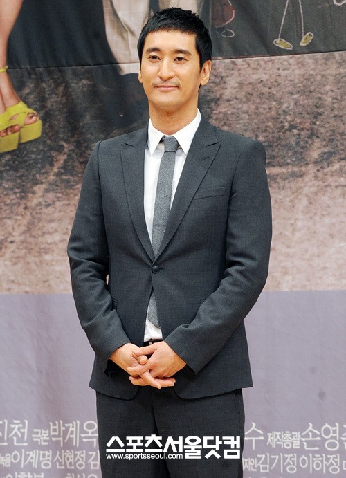 지난달 열린 KBS2 드라마 각시탈 제작발표회에 참석한 배우 신현준./더팩트DB