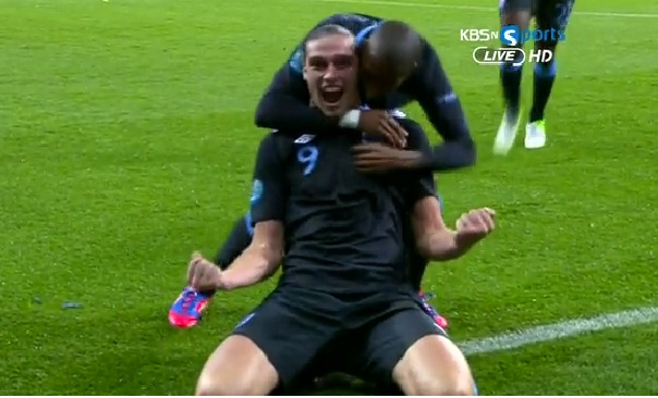 스웨덴전서 선발 출전해 선제골을 넣은 잉글랜드의 장신 공격수 앤디 캐롤. / KBS N 스포츠 캡처