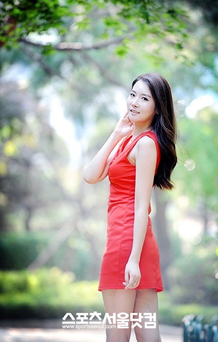 8세 연상 의사 남자친구가 있음을 솔직하게 고백한 장지은. /노시훈 기자